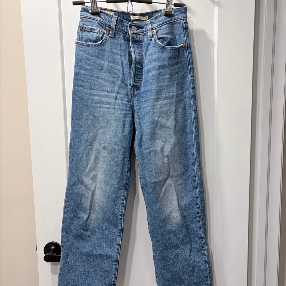 Levi's Ribcage Straight - Picture 1 of 6